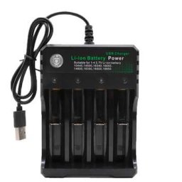 Elem (akkumulátor) Smart Töltő 4x 18650 3,7 V (2484)