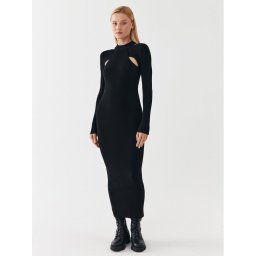 Hugo Kötött ruha 50493747 Fekete Slim Fit