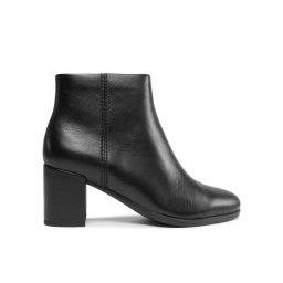 Clarks Bokacsizma Freva55 Zip 261747974 Fekete