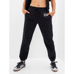 Gap Melegítő alsó 463492-04 Fekete Regular Fit