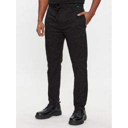 Calvin Klein Chinos Modern K10K112383 Fekete Tapered Fit