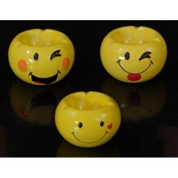 Emoji kerámia hamutartó