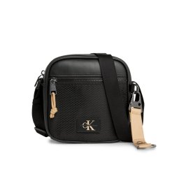 Calvin Klein Jeans Válltáska Tagged Square Camera Bag18 K50K511779 Fekete
