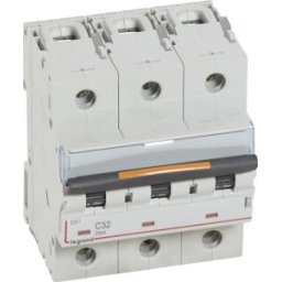 DX3 Kismegszakító 3P C 32A 25kA 409784