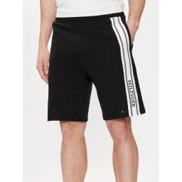 Tommy Hilfiger Sport rövidnadrág UM0UM03200 Fekete Regular Fit