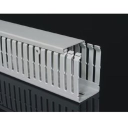 KOPOS KOLIN - Műanyag csatorna 50x50mm perforált vil.szürke (RK 50X50 DIN LD)