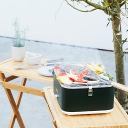 Barbecook Asztali faszenes grill 443321 cm zöld Carlo BC-CHA-1018 Kifutó termék!