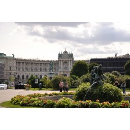 3 nap/ 2 éjszakás pihenés 2+2 fő részére Bécsben - bookVienna "JiM" Apartments