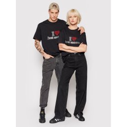 2005 Póló Unisex Hot Moms Fekete Relaxed Fit