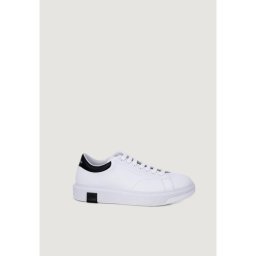 Armani Exchange Sportcipők XUX123 XV534 K488 Fehér