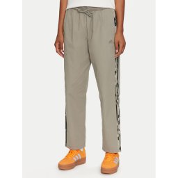 adidas Melegítő alsó Essentials Camo-Print 3-Stripes IY1686 Zöld Loose Fit