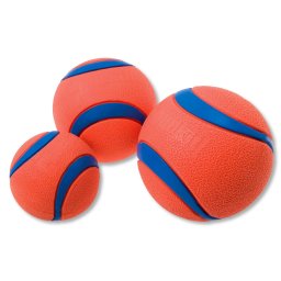 CHUCKIT Gumilabda 5 cm 2 db