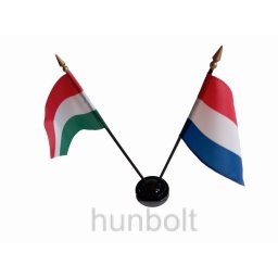 Nemzeti és Holland zászlók asztali tartóval