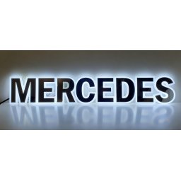 MERCEDES inox felirat HÁTTÉRVILÁGÍTÁSSAL Fehér