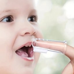 Baba ínytisztító, szájtisztító szilikon kefe