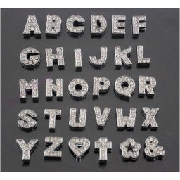 Kristályos Betű, névre szóló monogramm karkötőhöz vagy nyaklánchoz
