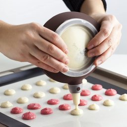 Tortadszt, stemny kinyom, krmnyom, macaron kszt