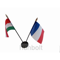 Nemzeti és Francia zászlók asztali tartóval