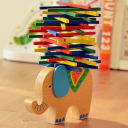 Elefntos Fa Egyenslyoz Jtk kocka