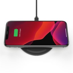 Belkin BOOST CHARGE™ Qi 10W-os vezeték nélküli lapos töltő, fekete