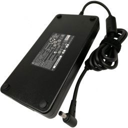 MSI 230W 19,5V hálózati adapter (hálózati kábellel együtt)