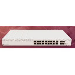 MikroTik Cloud Router kapcsoló CRS320-8P-8B-4S RM