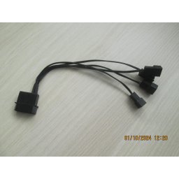 XPG kábel 1x 4pin 2x3pin 5V-ra vagy 2x 12V-ra