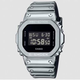 Casio G-Shock Fine Metallic Series, férfi karóra - 43 mm - (GM-5600YM-8ER)