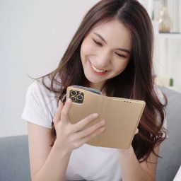 SMART CASE könyvtok Google Pixel 9a - arany színű