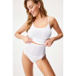 Iga, alakformáló tanga testszín S