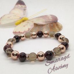 Füstkvarc-hematit-gránát