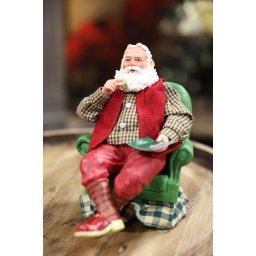 KLASSZIK KARÁCSONYI MIKULÁS EGY FOTELBEN 18CM FIGURA - DÍSZ- télapó