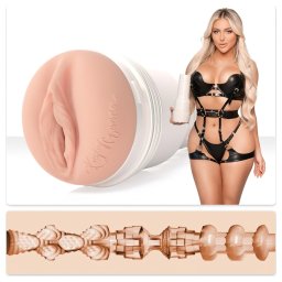 Fleshlight Kayley Gunner - élethű vagina (testszínű)
