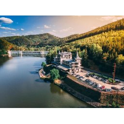 Luxuskikapcsolódás! 3 nap / 2 éjszaka 2 fő részére reggelivel Csehország fürdővárosában, Karlovy Vary- Retro Riverside Wellness Resort​