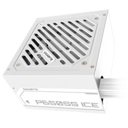 GIGABYTE Tápegység 650W 80+ Silver