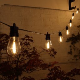 20 LED-es hosszabbítható lámpafüzér, balkonvilágítás, időjárásálló IP44, 20 m - meleg fehér