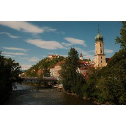 2 nap / 1 éjszaka Grázban 2 fő + 2 gyermek részére, reggelivel - A&O Hotel Graz Hauptbahnhof