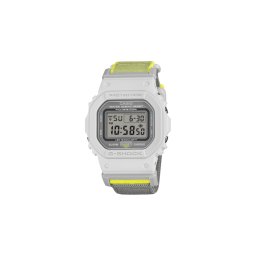 DW-5600MNC-7A8ER Casio karóra