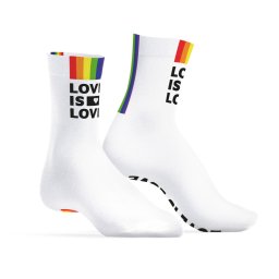 Love is Love Fehr zokni szivrvny cskokkal egy mret 39-45-s