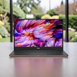 Csúcskategóriás Alumínium DELL XPS 15 9560 i7-7700HQ /16GB/256GB SSD/NVIDIA Geforce GTX 1050 2GB/FHD/15,6" Laptop