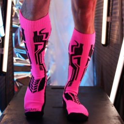 Cyber Sock térdfix fluoreszkáló rózsaszín fekete minta egy méret 39-45