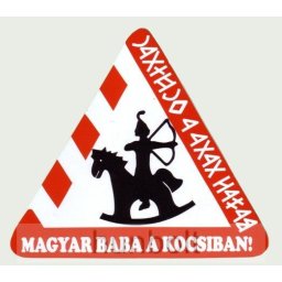 Háromszög alakú Magyar baba a kocsiban külső matrica (14X16 cm)