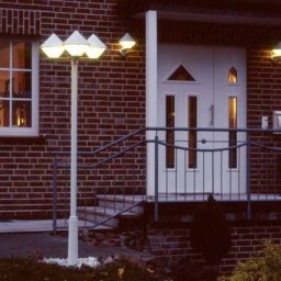 Albert Leuchten Modern lamp post 181, white, 3-bulb