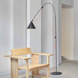 midgard LED floor lamp AYNO L, black/orange 2,700 K 166 cm