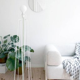 GRUPA Model M1 LED floor lamp white cable white