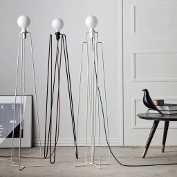 GRUPA Model M3 LED floor lamp white, cable white