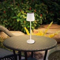Globo 36637 solar table lamp, IP44, white