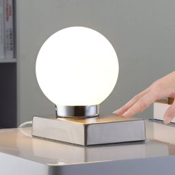 Lindby Table lamp Naomi with a glass sphere