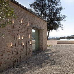 Karman Nilo LED outdoor floor lamp, height 220 cm