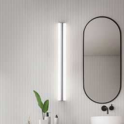 Helestra LED mirror lamp LOOM, length 90 cm, chrome, IP44